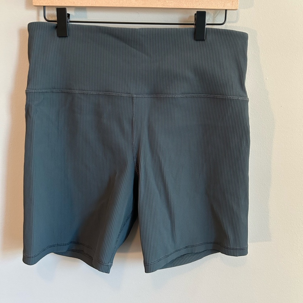 Athleta Elation Rib 7 Inch Short